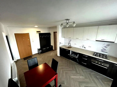 Apartament de vanzare 2 camere în Zorilor, lângă Piața Zorilor mobilat, utilat