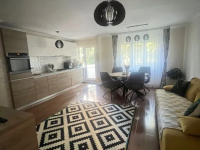Apartament  cu 3 camere de vanzare in Manastur zona Petrom
