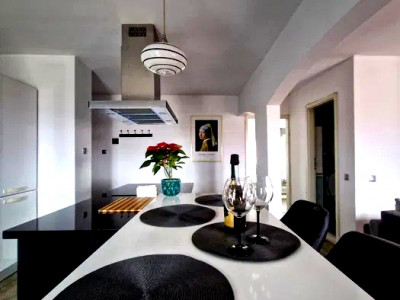 Apartament de vanzare cu garaj sub bloc,zona Sigma Zorilor