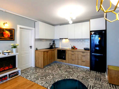 Apartament cu 3 camere de vanzare zona Vivo Mall