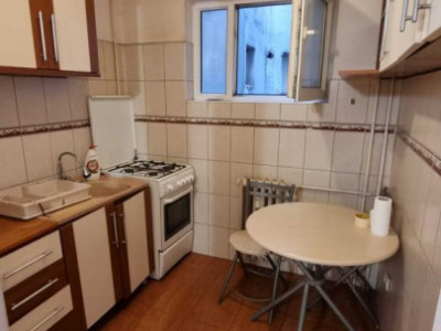 Apartament  2  camere Manastur zona Casa Piratilor 