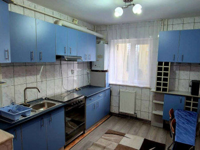 Inchiriere  apartament 3 camere Manastur zona Pod Calvaria 
