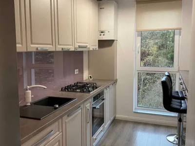 Apartament 3 camere imobil nou zona Taietura Turcului