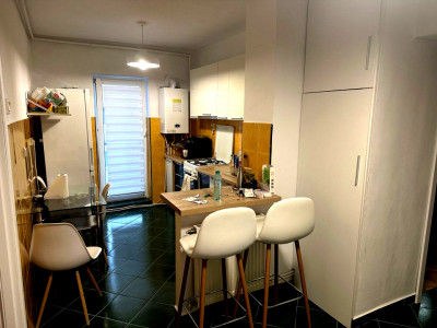 Apartament cu 2 camere de vanzare zona de case, cartier Gruia