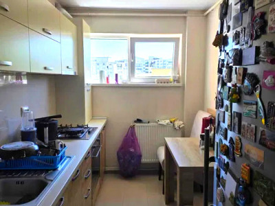 Apartament cu 2 camere de vanzare, Grigorescu-decomandat 