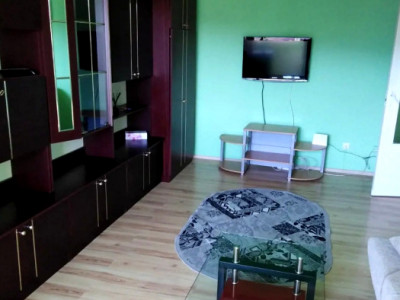 Apartament cu 2 camere de vanzare zona Petrom Manastur, decomandat