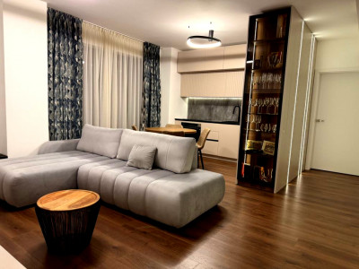 Apartament de vanzare cu 3 dormitoare Ansamblu modern zona semicentrala