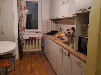 Apartament 3 camere decomandat zona Iulius Mall 