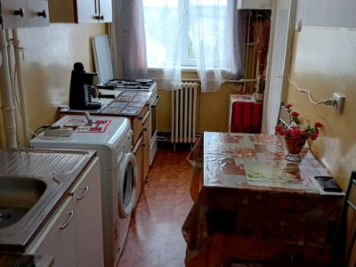 Apartament cu 2 camere de vanzare  zona Petrom Manastur 