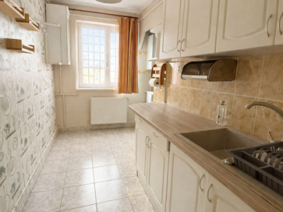 Apartament de vanzare 2 camere decomandat zona Big Manastur