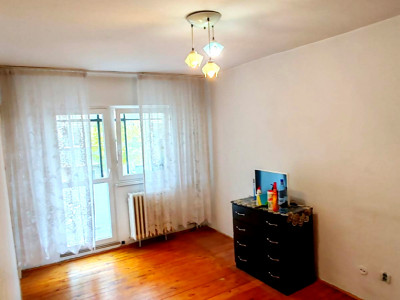 Garsoniera de vanzare cu balcon, zona Marasti,strada Cojocnei