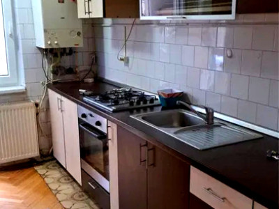 Apartament de vanzare cu  3 camere imobil nou zona Piata Cipariu 