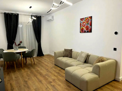 Apartament 2  camere imobil nou zona Terapia 