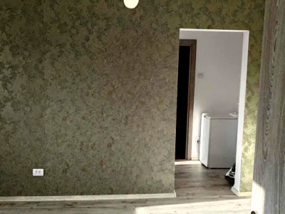 Apartament de vanzare  2  Camere zona Piata Hermes 