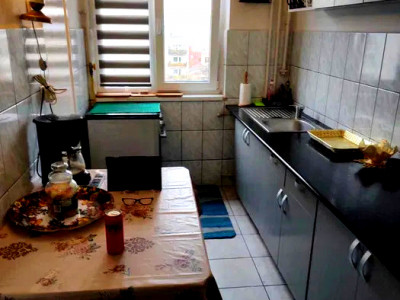 Apartament de vanzare 4 camere, strada Balea Manastur