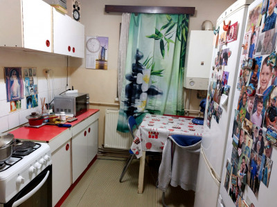 Apartament 4 camere zona Stadionul CFR  etaj 2 