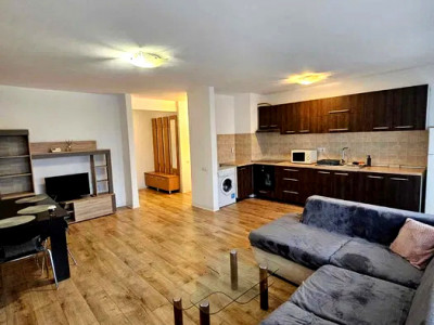 Apartament cu 3 camere de vanzare zona Baza Sportiva