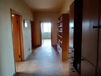 Apartament spațios cu 4 camere, etaj 2, cu garaj și beci – zona Hașdeu