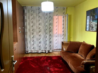 Apartament de vanzare 2 camere decomandat zona Pritax