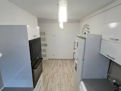 Apartament  3 camere imobil nou zona Vivo 