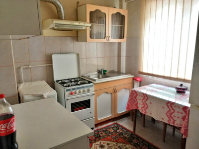 Aparatment  cu 2 camere de vanzare  Manastur zona Piata Flora 