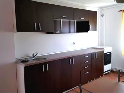 Apartament  de vanzare cu 2  camere zona strazii Nicolae Titulescu 