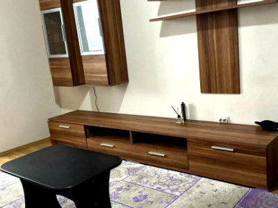 Apartament cu  2  camere de vanzare,  Manastur zona Scolii Liviu Rebreanu