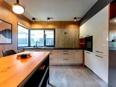 Casa de vanzare ultrafinisata zona Suceagu-Baciu