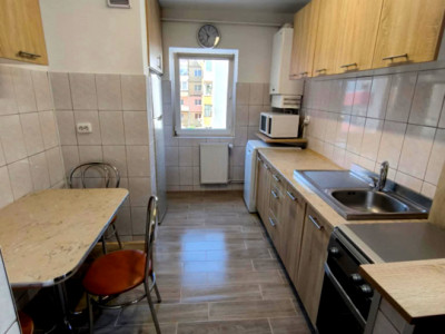 Apartament cu  2 camere de vanzare in  Manastur zona Scolii Liviu Rebreanu