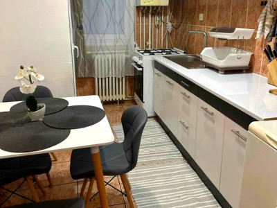 Apartament modern cu 3 camere de vanzare, Manastur
