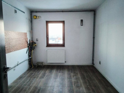 Apartament cu  3 camere de vanzare  zona Interservisan Gheorgheni