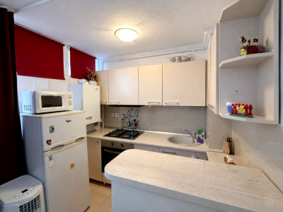 Garsoniera moderna de inchiriat ,Manastur zona Piata Flora