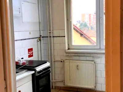 Apartament cu 3 camere de vanzare, Grigorescu etaj 2
