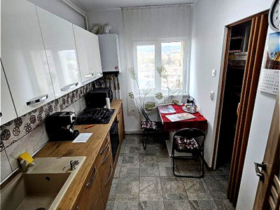 Apartament cu 2 camere decomandat de vanzare zona Pietei Grigorescu