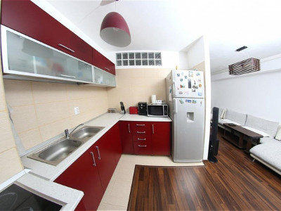 Apartament de vanzare cu parcare proprie zona Iulius Mall