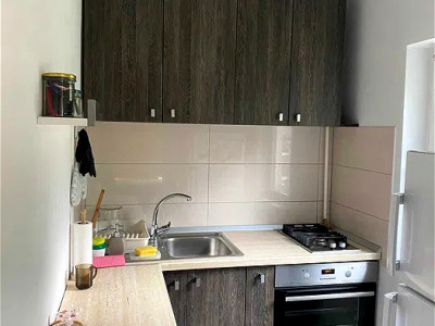 Garsonieră Modernă de Vânzare în Cartierul Zorilor – Zona Piața Zorilor