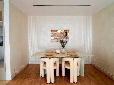 Apartament ultrafinisat de vanzare cu vedere spre lac